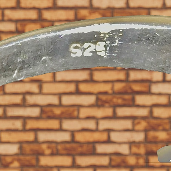 EUC! STERLING SILVER FAUX GARNET RING - Picture 4 of 4